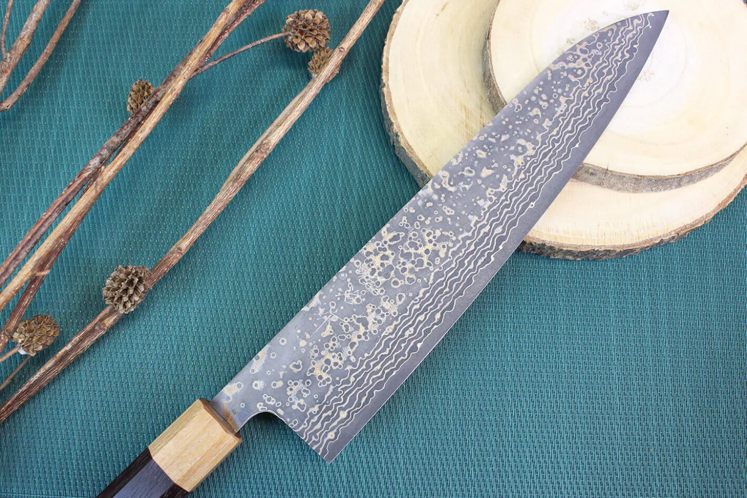 Couteau de chef japonais artisanal Takeshi Saji VG10 Gold 24cm