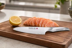 Couteau de chef japonais Global Sai 02 lame martelée 21cm