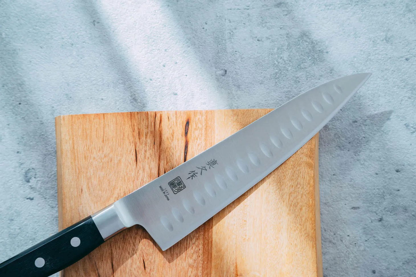Couteau de chef japonais MAC Professional alvéolé 20cm
