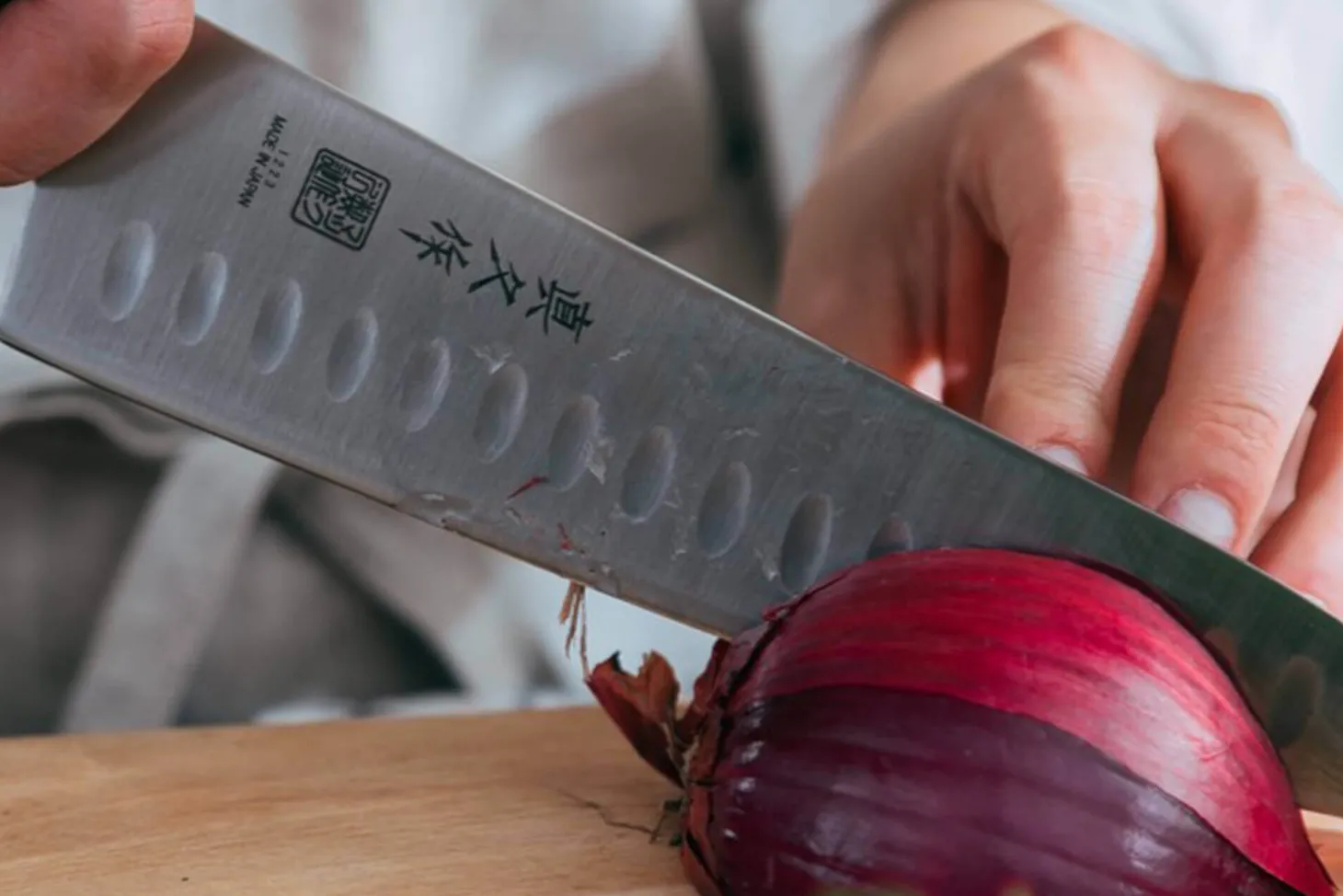 Couteau de chef japonais MAC Professional alvéolé 20cm