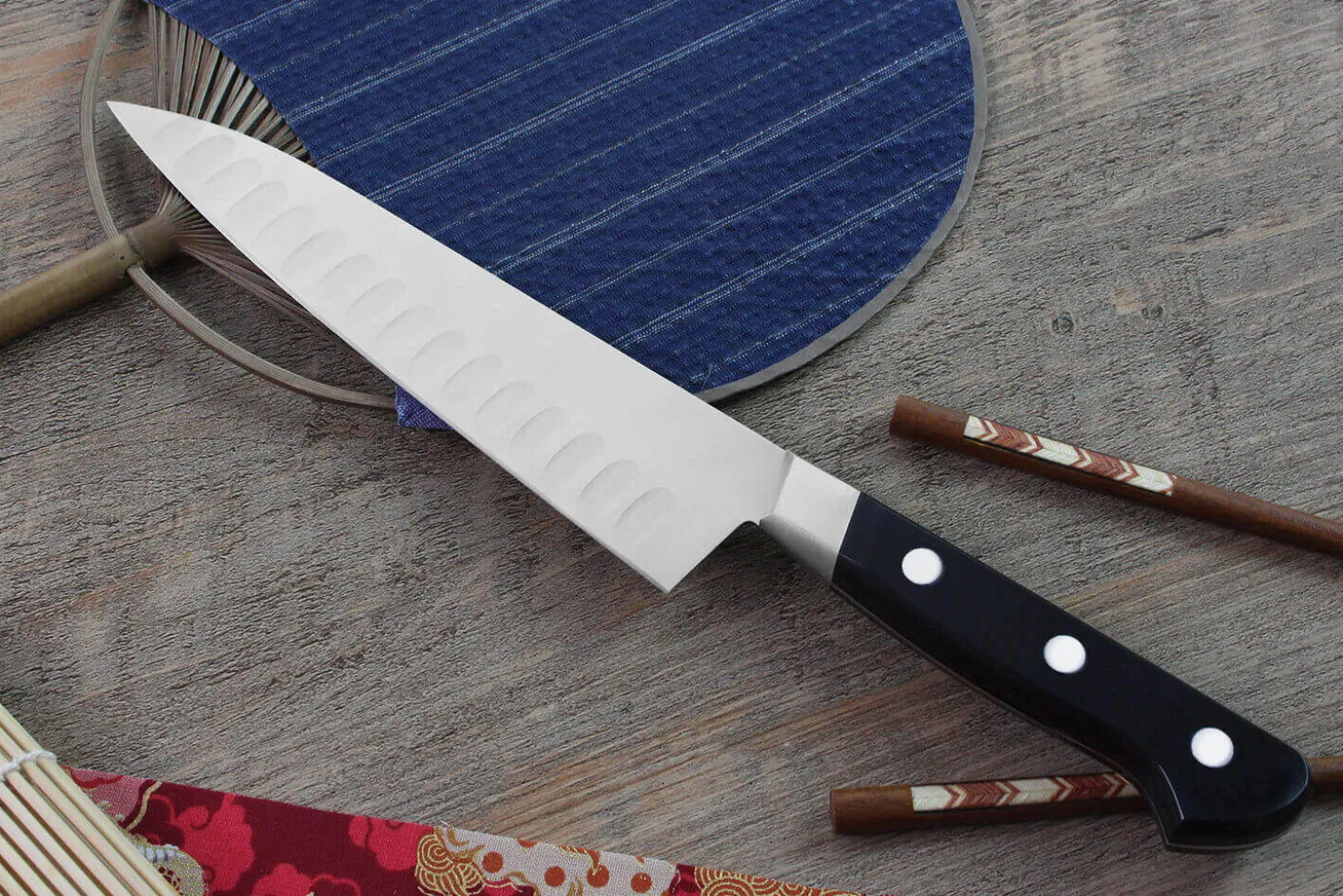 Couteau de chef japonais Misono UX10 alvéolé 18cm