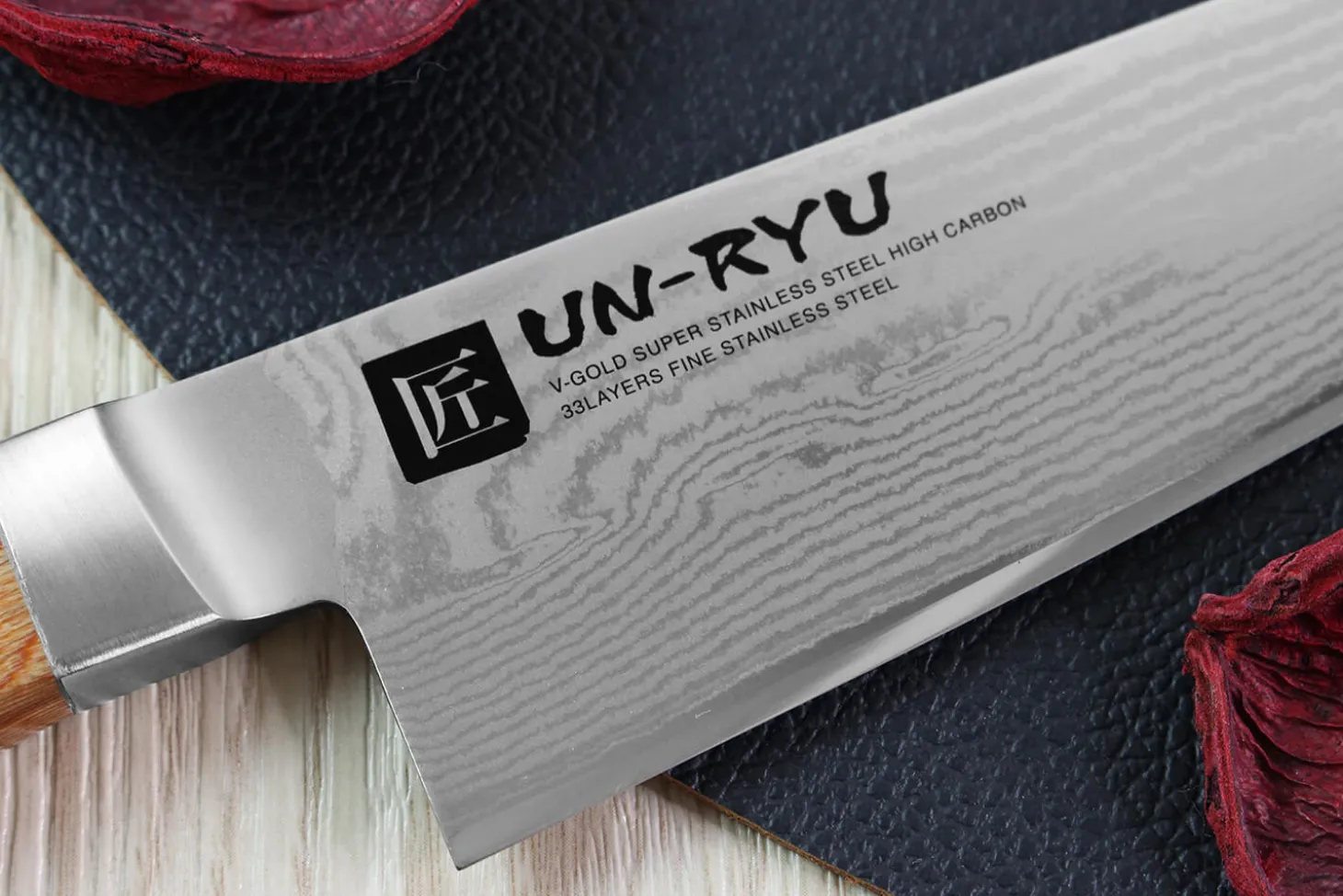 Couteau de chef japonais Shimomura Un-Ryu 17cm damas 33 couches