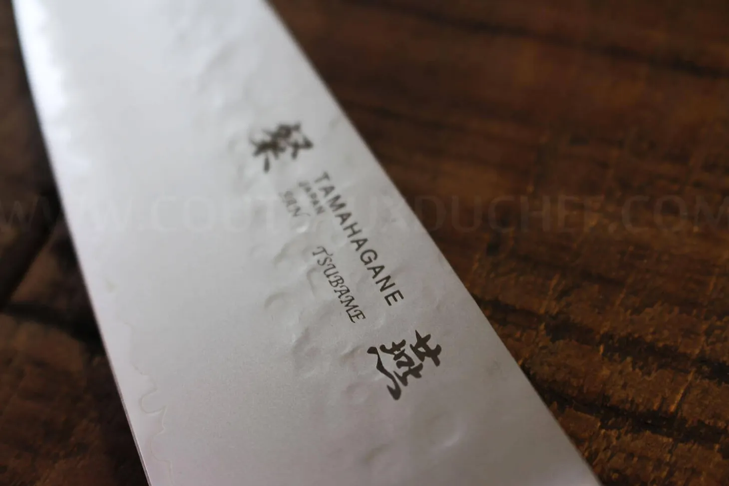 Couteau de chef japonais Tamahagane Tsubame lame martelée 15cm acier VG5