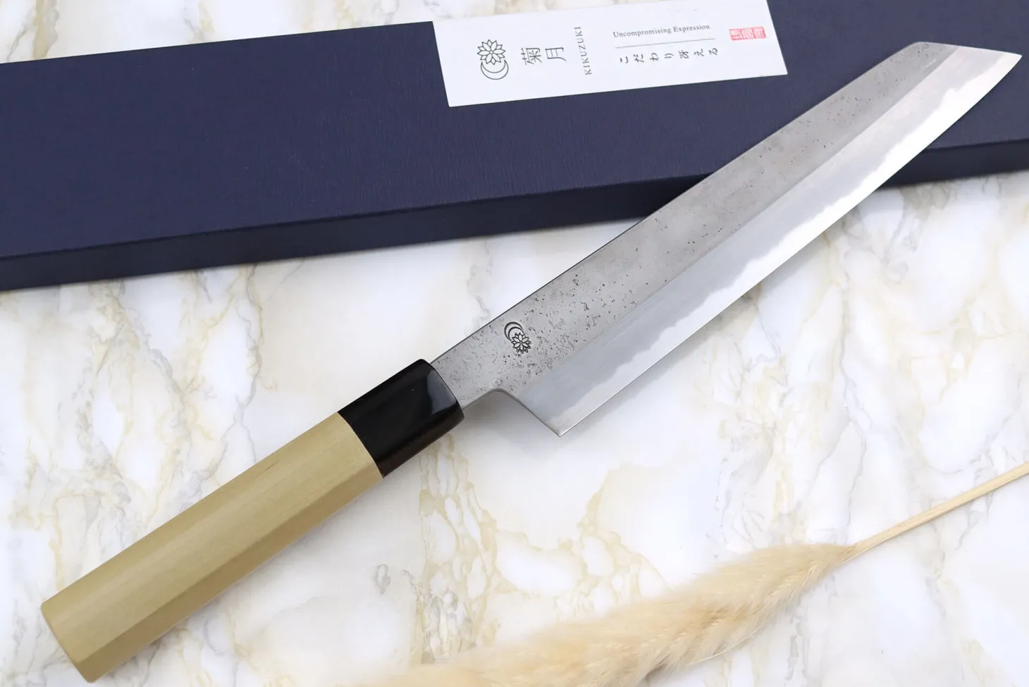 Couteau de chef kiritsuke 24cm japonais artisanal Sakai Kikumori Kikuzuki Rin