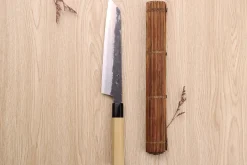 Couteau de chef kiritsuke 24cm japonais artisanal Sakai Kikumori Kikuzuki Kuro