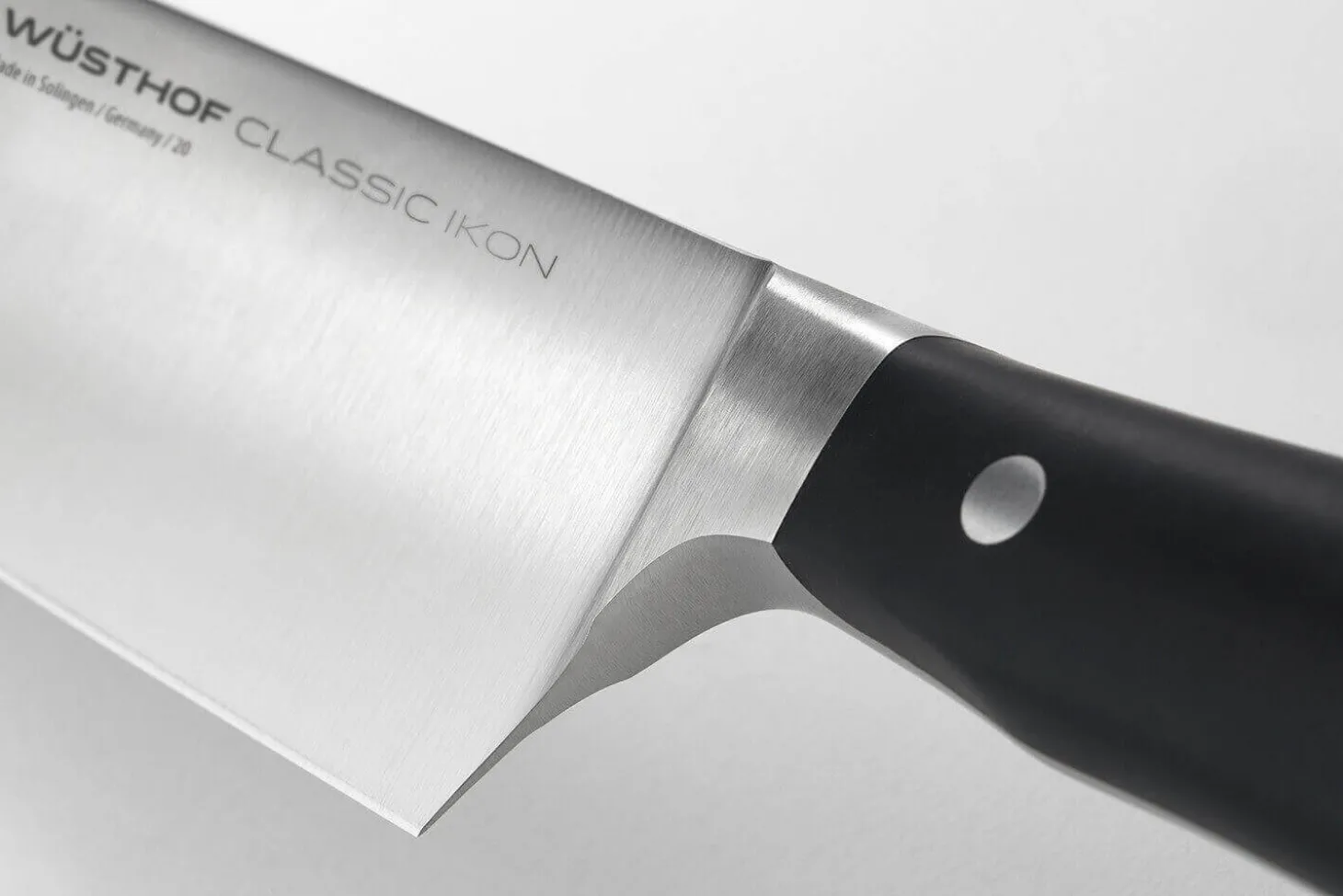 Couteau de chef Wüsthof Classic Ikon forgé 20cm