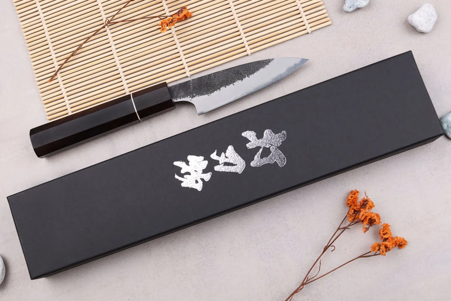 Couteau d'office 9cm japonais artisanal Naoki Mazaki WS2 Black Nashiji