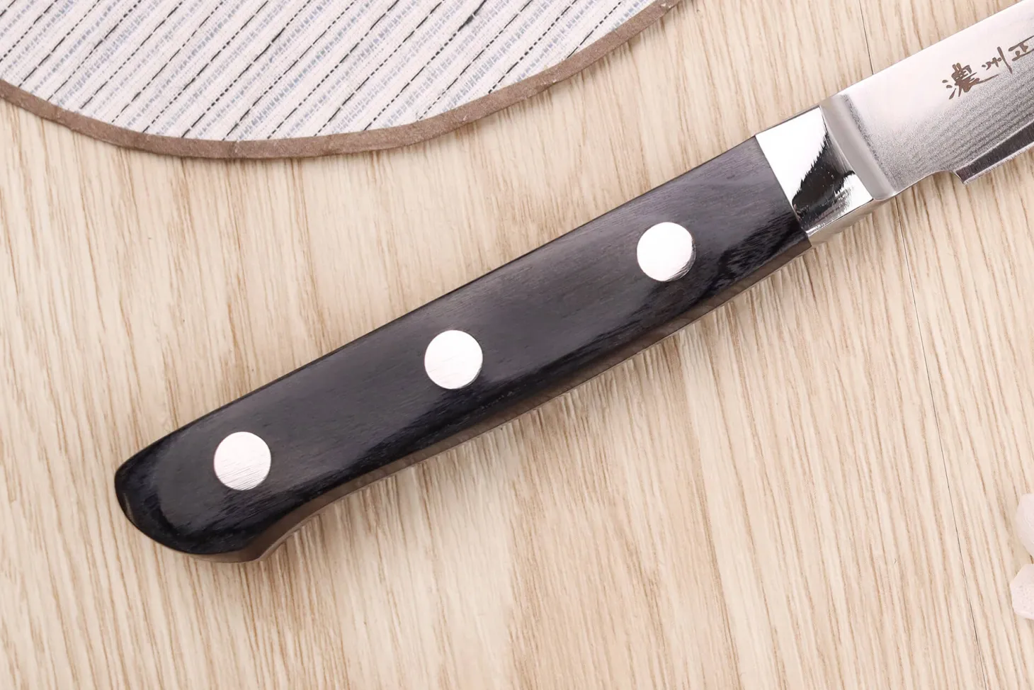 Couteau d'office 9cm japonais Satake Cutlery damas 69 couches