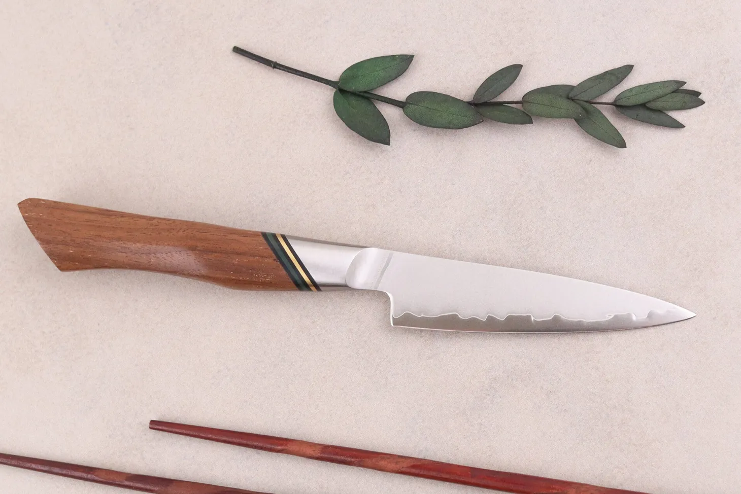 Couteau d'office 9cm Ryda Knives A-30 San Maï et manche en noyer