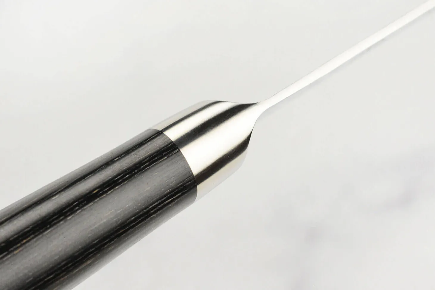 Couteau à désosser japonais Yaxell Ketu lame incurvée 15cm manche en Pakkawood
