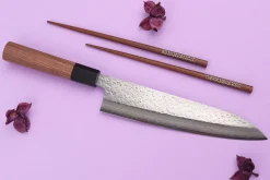 Couteau gyuto 21cm japonais artisanal Makoto Kurosaki VG7 Damas martelé