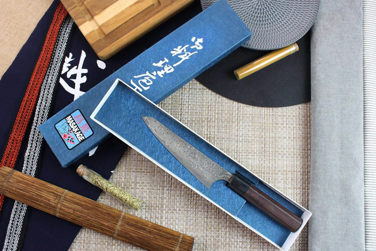 Couteau honesuki japonais artisanal Masakage Kumo 15cm damas 63 couches