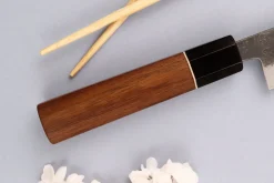 Couteau kiritsuke 15cm japonais artisanal Yuzo Black Nashiji