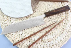 Couteau kiritsuke japonais artisanal Wusaki Unagi AUS10 damas 21cm manche chêne