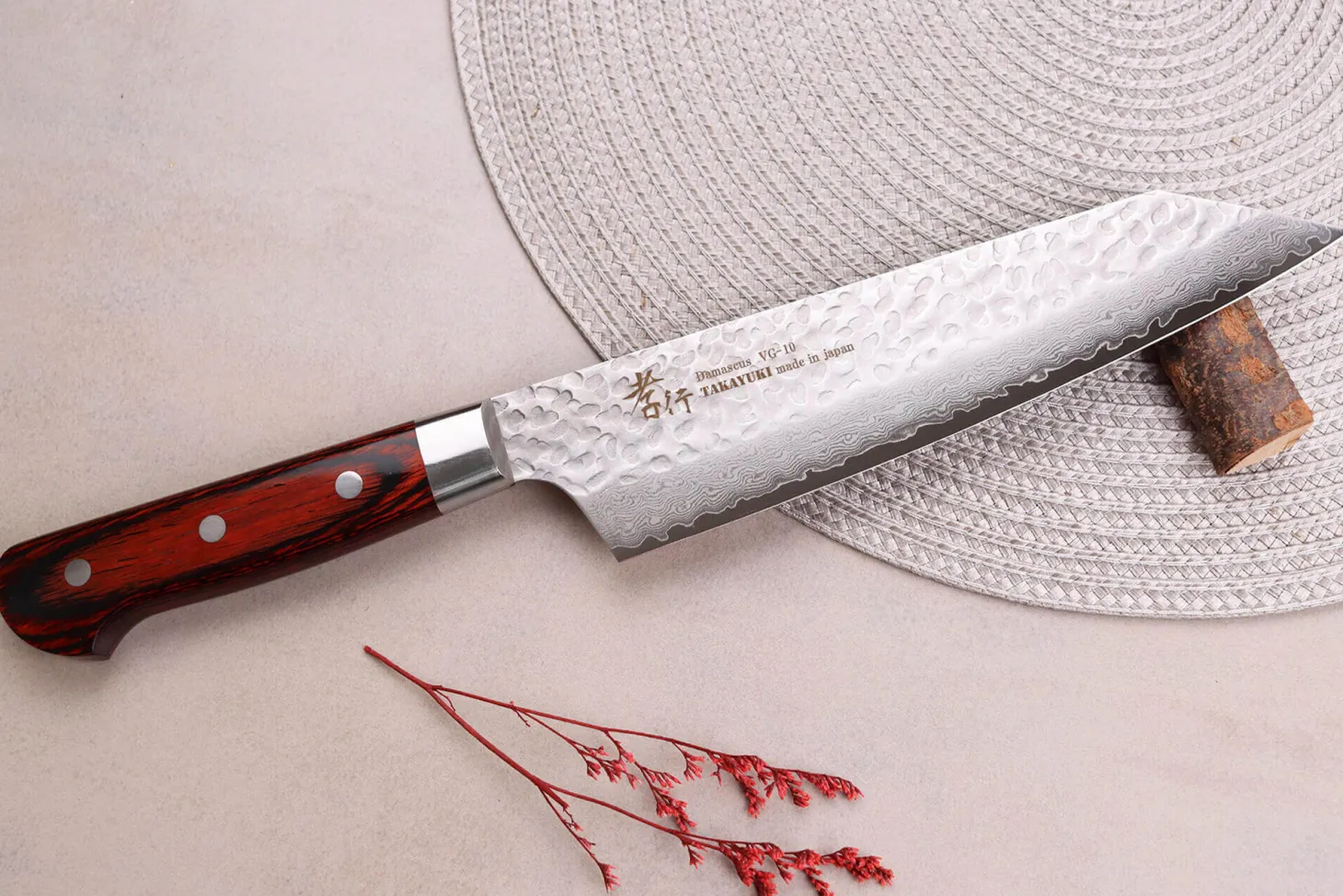Couteau kiritsuke japonais 19cm Sakai Takayuki Damascus Western 33 couches