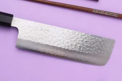 Couteau nakiri 16,5cm japonais artisanal Makoto Kurosaki VG7 Damas martelé