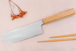 Couteau nakiri 16,5cm japonais artisanal Sakai Kikumori TS10 en chêne