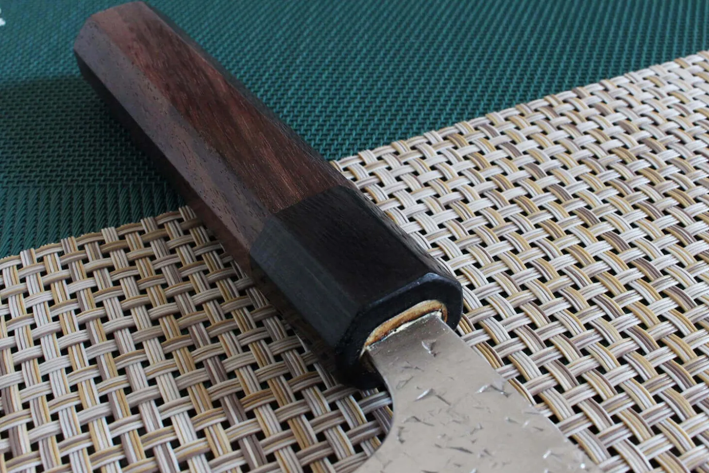 Couteau nakiri japonais artisanal martelé Yu Kurosaki Shizuku 16.5cm acier SG2