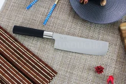 Couteau Nakiri japonais KAI Wasabi Black lame 16.5cm