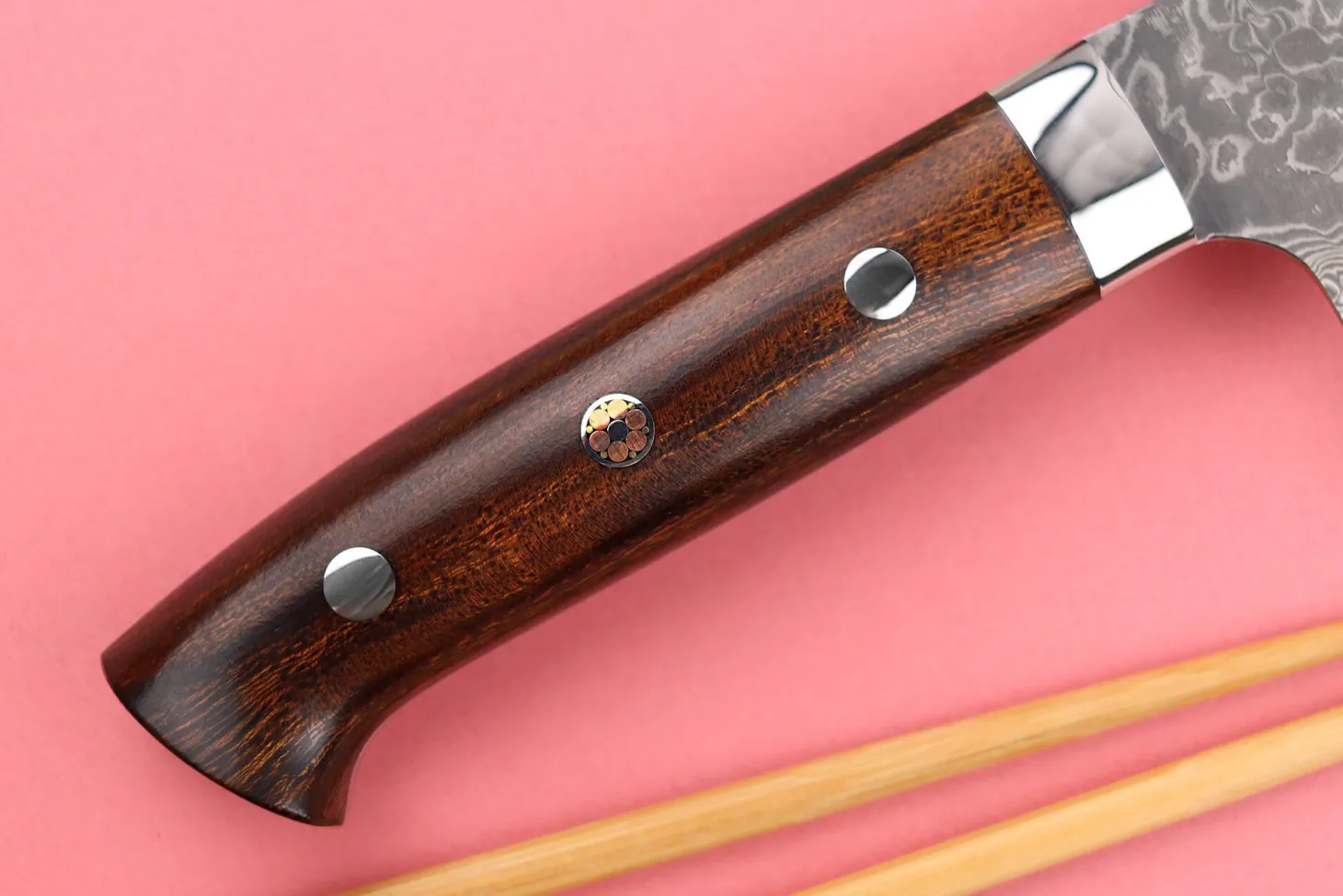 Couteau nakiri japonais Takeshi Saji R2 Damas Mosaïque 16,5cm