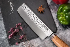 Couteau nakiri Wusaki Damas 10Cr 17cm manche en olivier