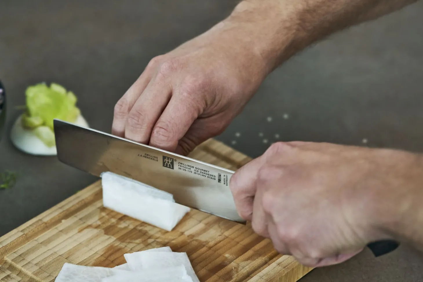 Couteau nakiri ZWILLING Gourmet 17cm manche riveté