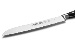 Couteau à pain Arcos Riviera forgé lame dentelée 20cm
