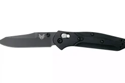 Couteau pliant Benchmade Mini Osborne 945BK-1 lame noire tanto manche G10 noir 9,8cm