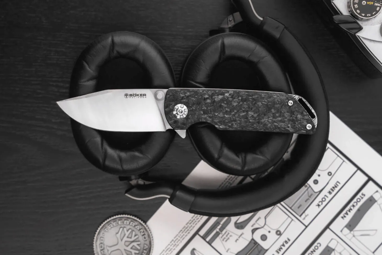 Couteau pliant Böker Sherman EDC 110665 manche en carbone noir 10,3cm