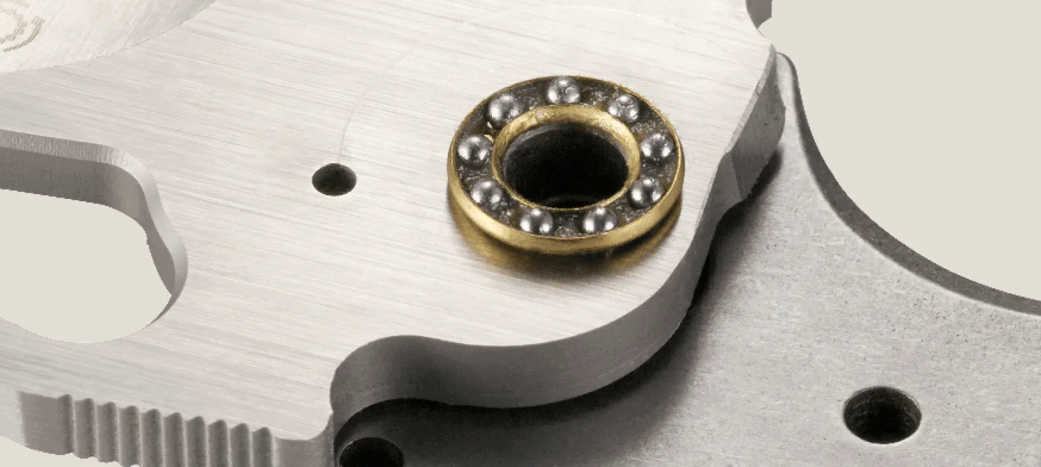 Couteau pliant CRKT FOSSIL 5470 manche martelé 12,6cm
