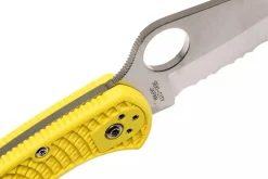 Couteau pliant Spyderco Salt 2 C88SYL2 à lame dentée manche en nylon/fibre de verre 10,8cm
