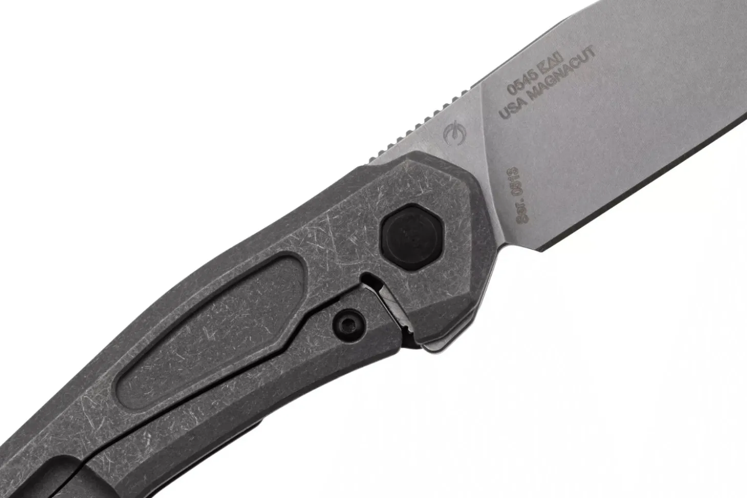 Couteau pliant Zero Tolerance 0545 manche fibre de carbone / titane noir 11cm