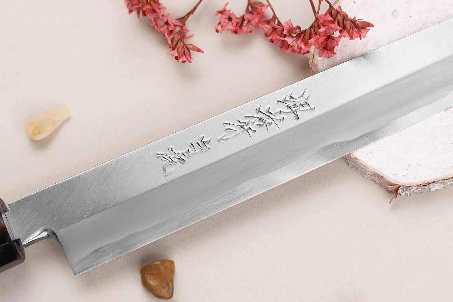 Couteau sakimaru takohiki japonais artisanal 30cm Sakai Takayuki Byakko manche en ébène + étui