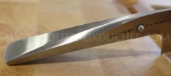Couteau santoku Chroma Type 301 Design by F.A. Porsche martelé 18cm
