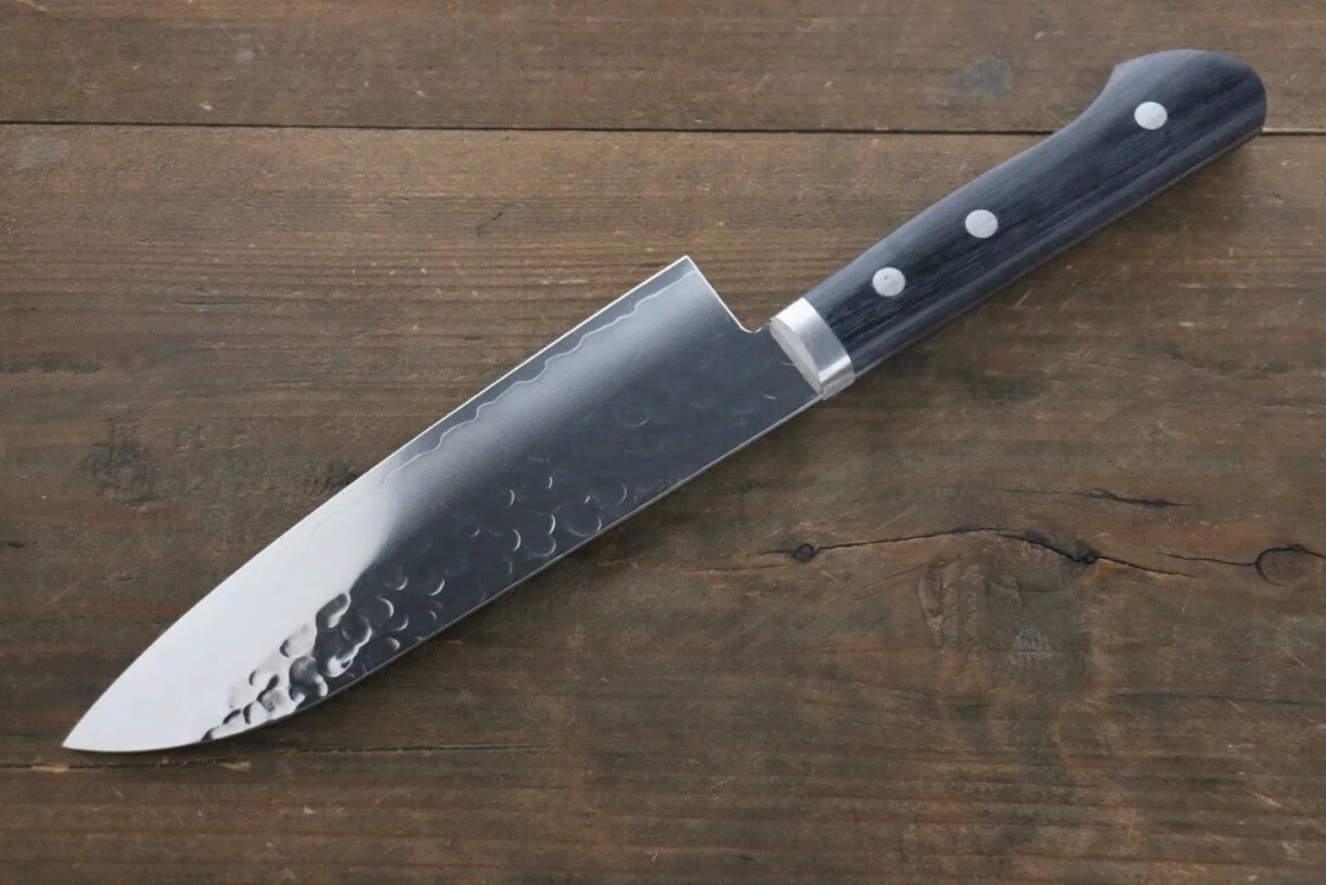 Couteau santoku 16,5cm Japan Kanetsune acier VG1 martelé