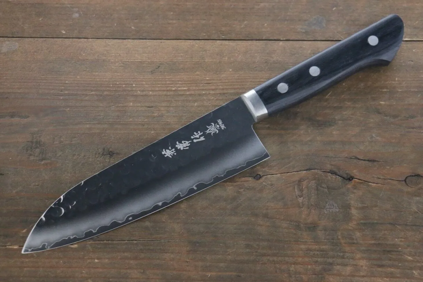 Couteau santoku 16,5cm Japan Kanetsune acier VG1 martelé