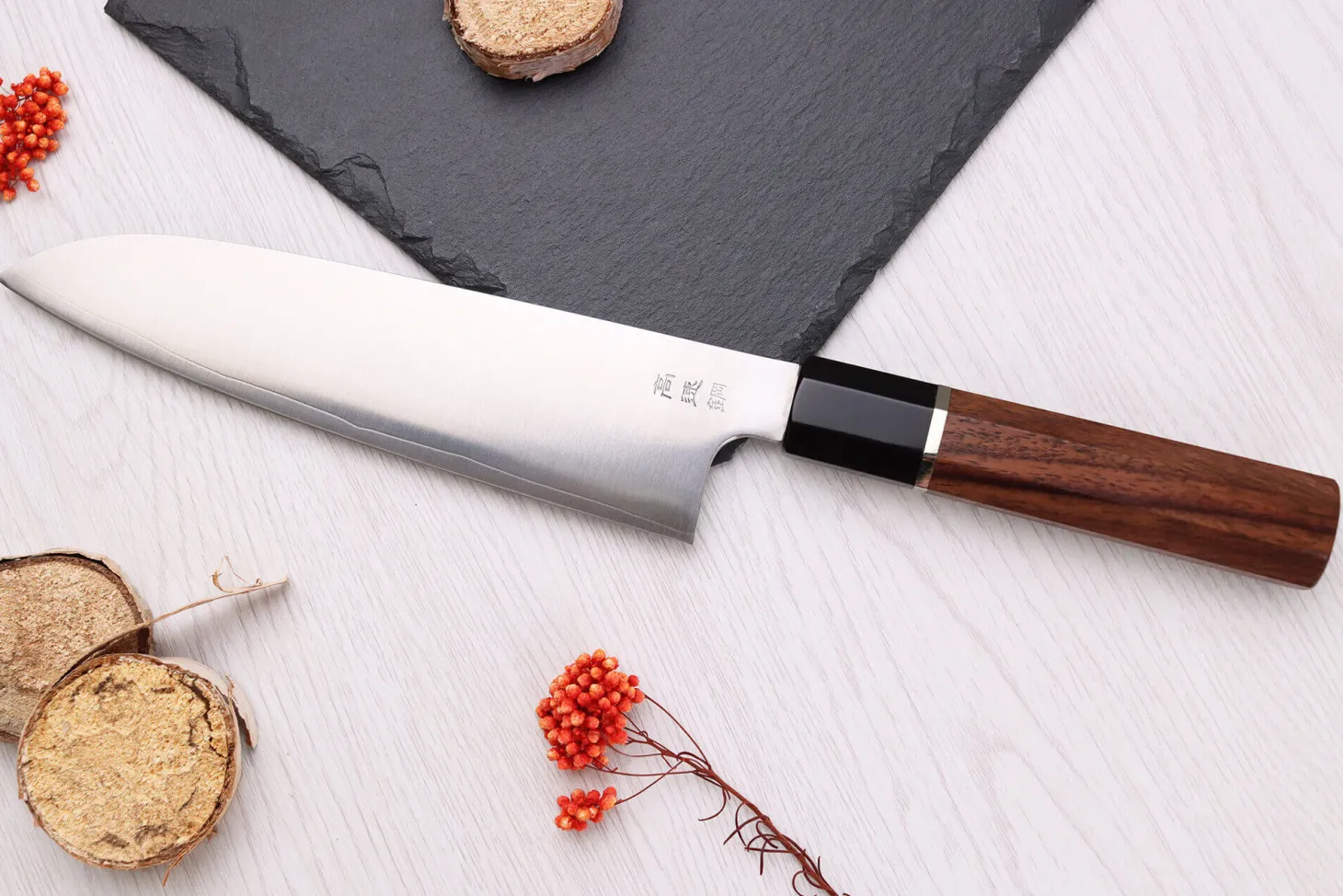 Couteau santoku 19,5cm japonais artisanal Sukenari HAP40 San Maï manche en bois de rose