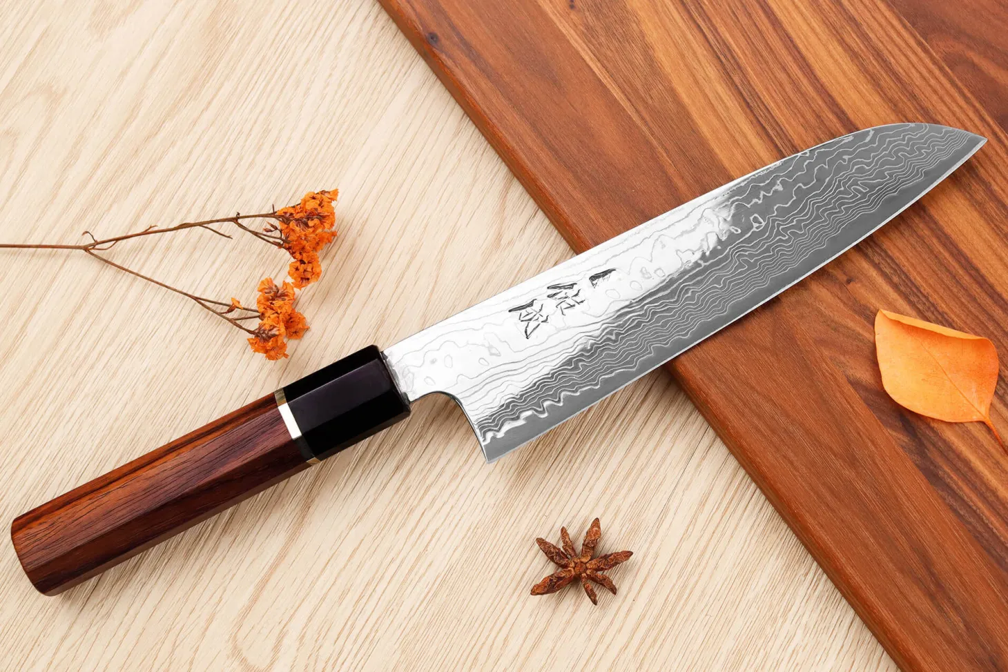 Couteau santoku 19,5cm japonais artisanal Sukenari SG2 damas