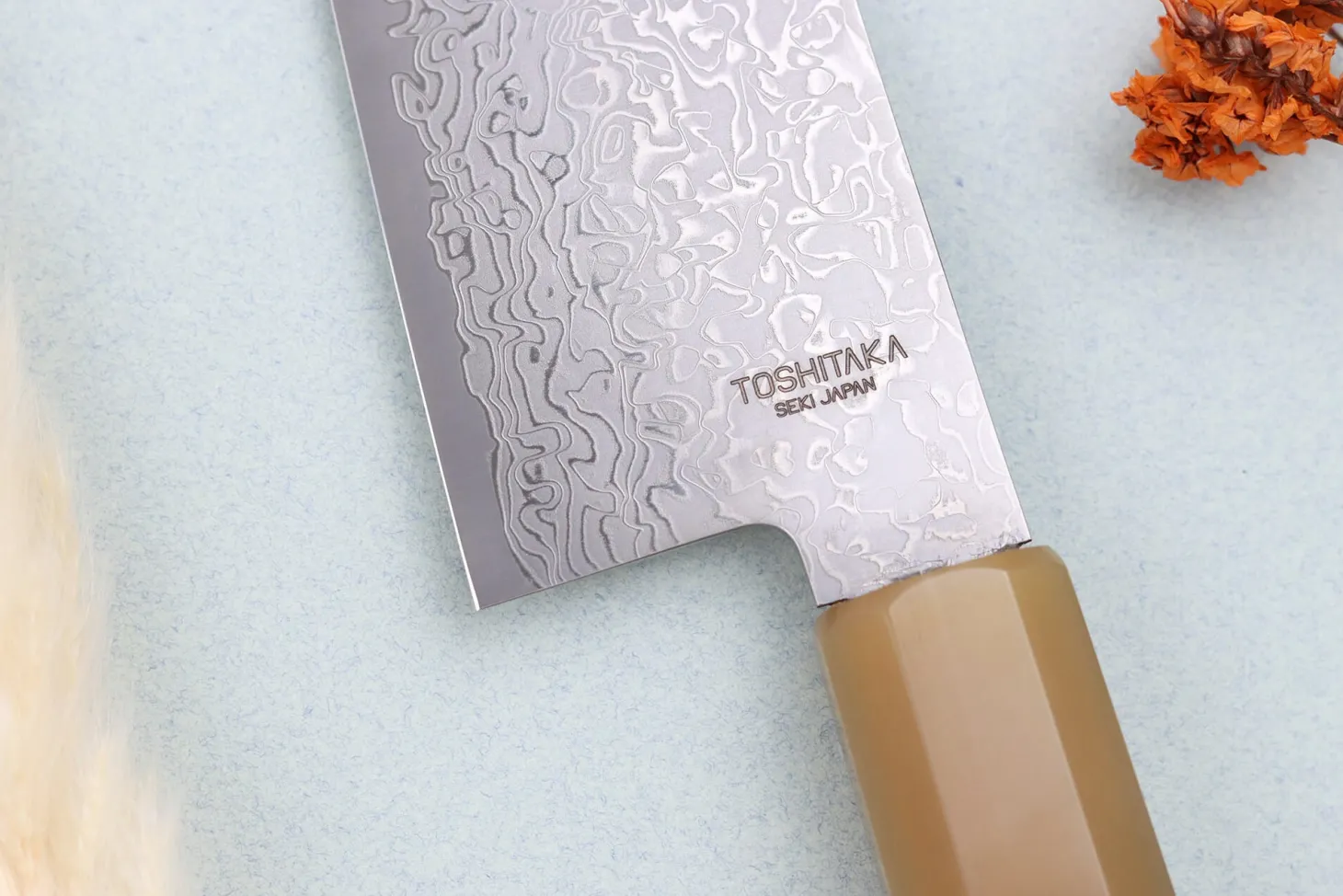 Couteau santoku 18cm japonais artisanal Toshitaka Suminagashi SG2 Damas