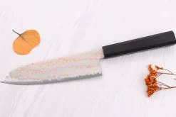 Couteau santoku 18cm japonais artisanal Hatsukokoro Hayabusa Rainbow Damas