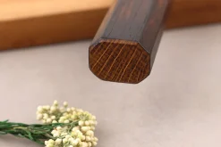 Couteau santoku 17cm japonais artisanal Wusaki Yaketa VG10 damas chêne brûlé