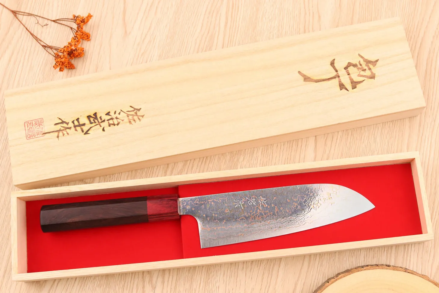 Couteau santoku 16,5cm japonais artisanal Takeshi Saji VG10 Rainbow