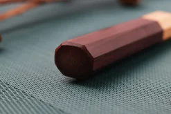 Couteau santoku 16,5cm japonais artisanal Takeshi Saji VG10 Gold