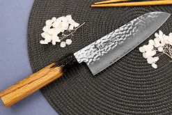 Couteau santoku 17cm japonais Sakai Takayuki Kashi Urushi VG10 damas