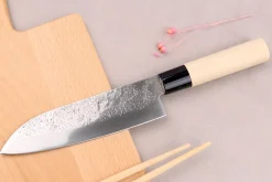 Couteau santoku 17cm japonais Satake Cutlery Nashiji manche en magnolia