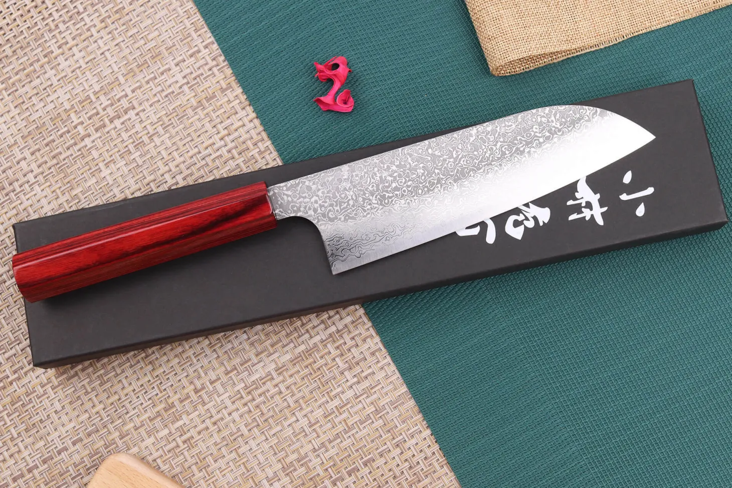 Couteau santoku japonais artisanal Kei Kobayashi SG2 Damas Heptagone 17cm