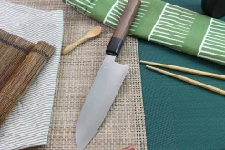 Couteau santoku japonais artisanal Kagekiyo Kurumi Ginsan 18cm