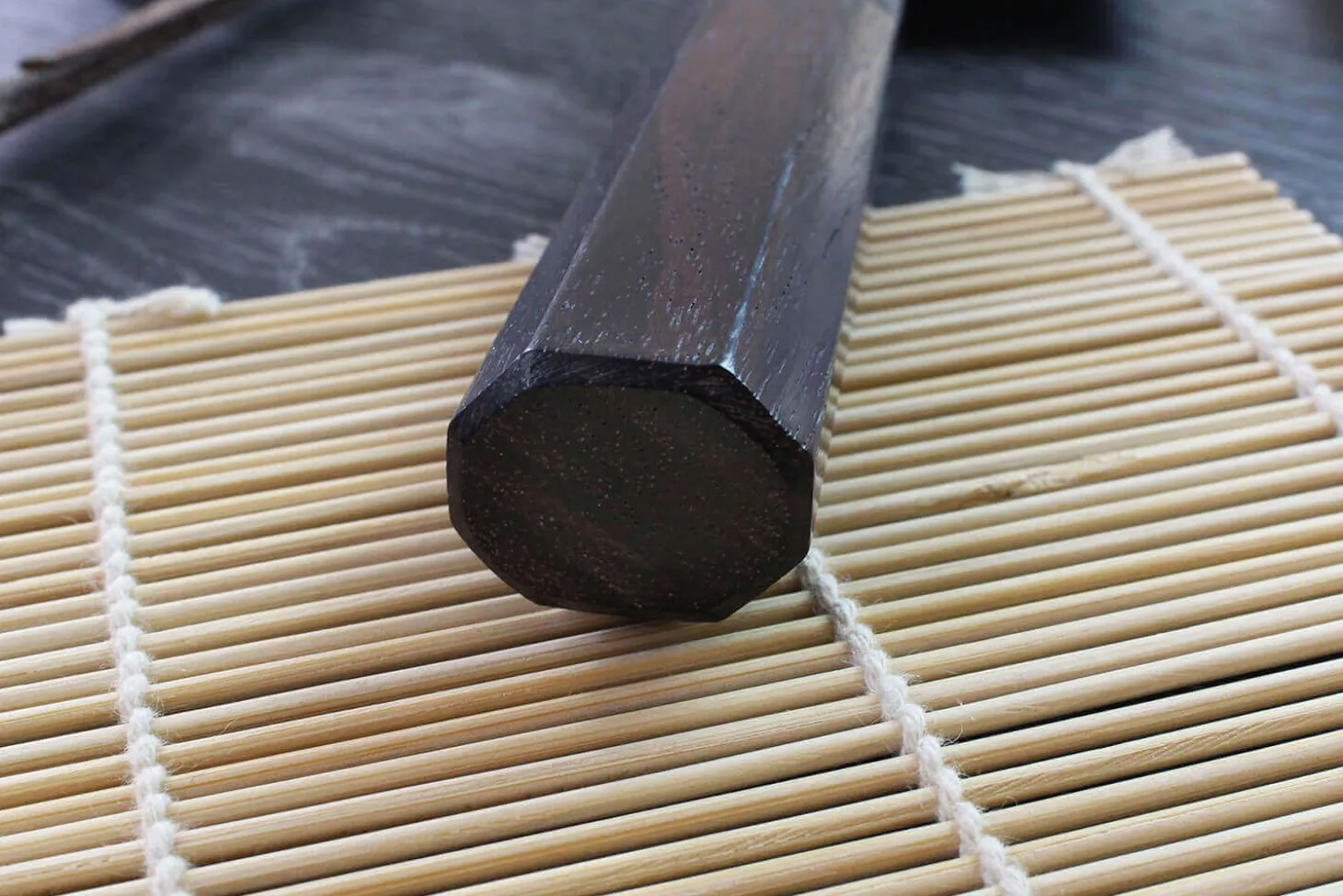 Couteau santoku japonais artisanal Takeshi Saji R2 Nickel Damas 18cm