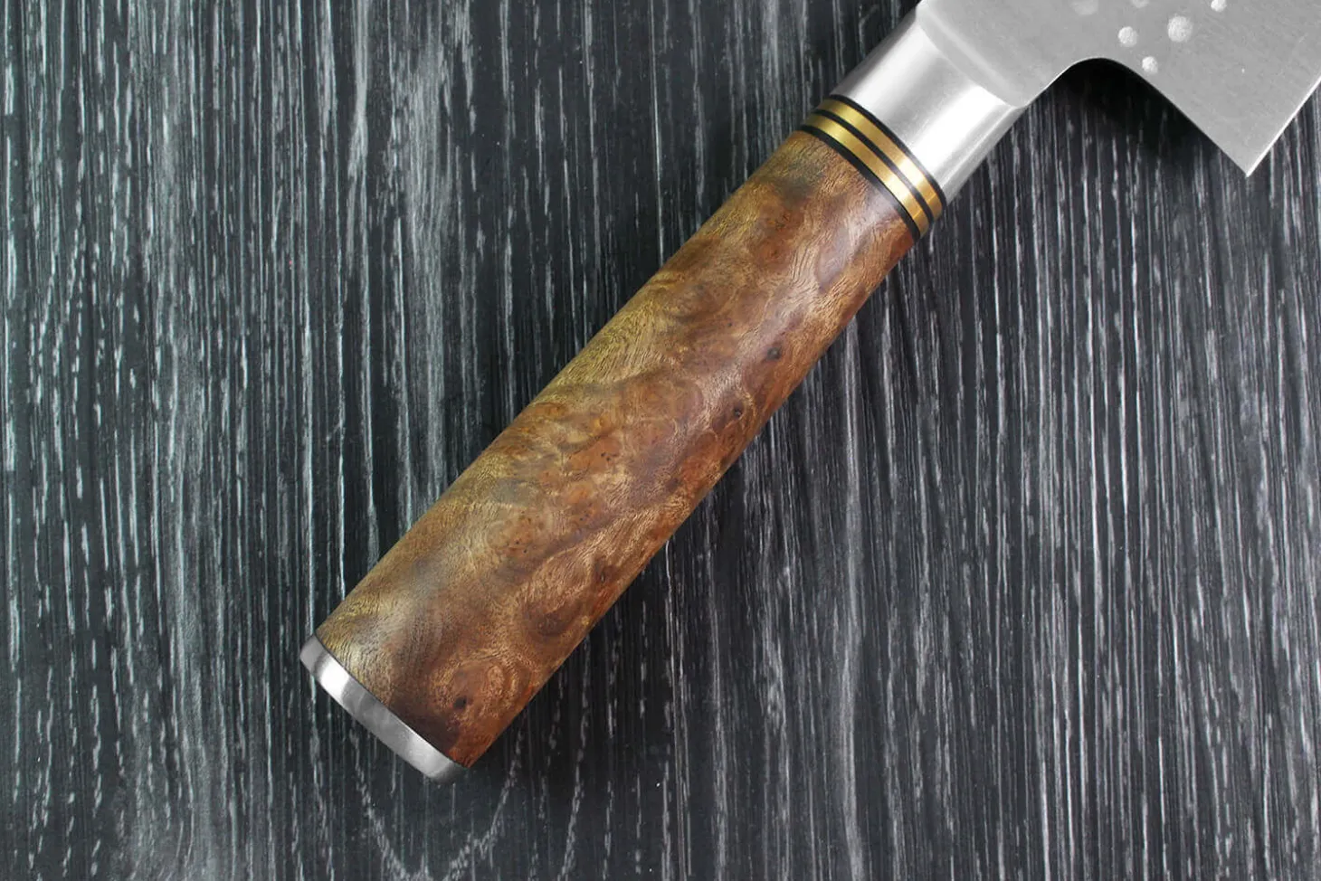 Couteau santoku japonais artisanal forgé Takeshi Saji R2 Tsuchime 16,5cm