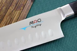 Couteau santoku japonais MAC Professional alvéolé 17cm